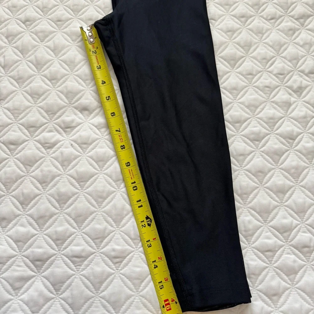 NWT Under Armour Girls HeatGear Base Layer Leggings Black Size S